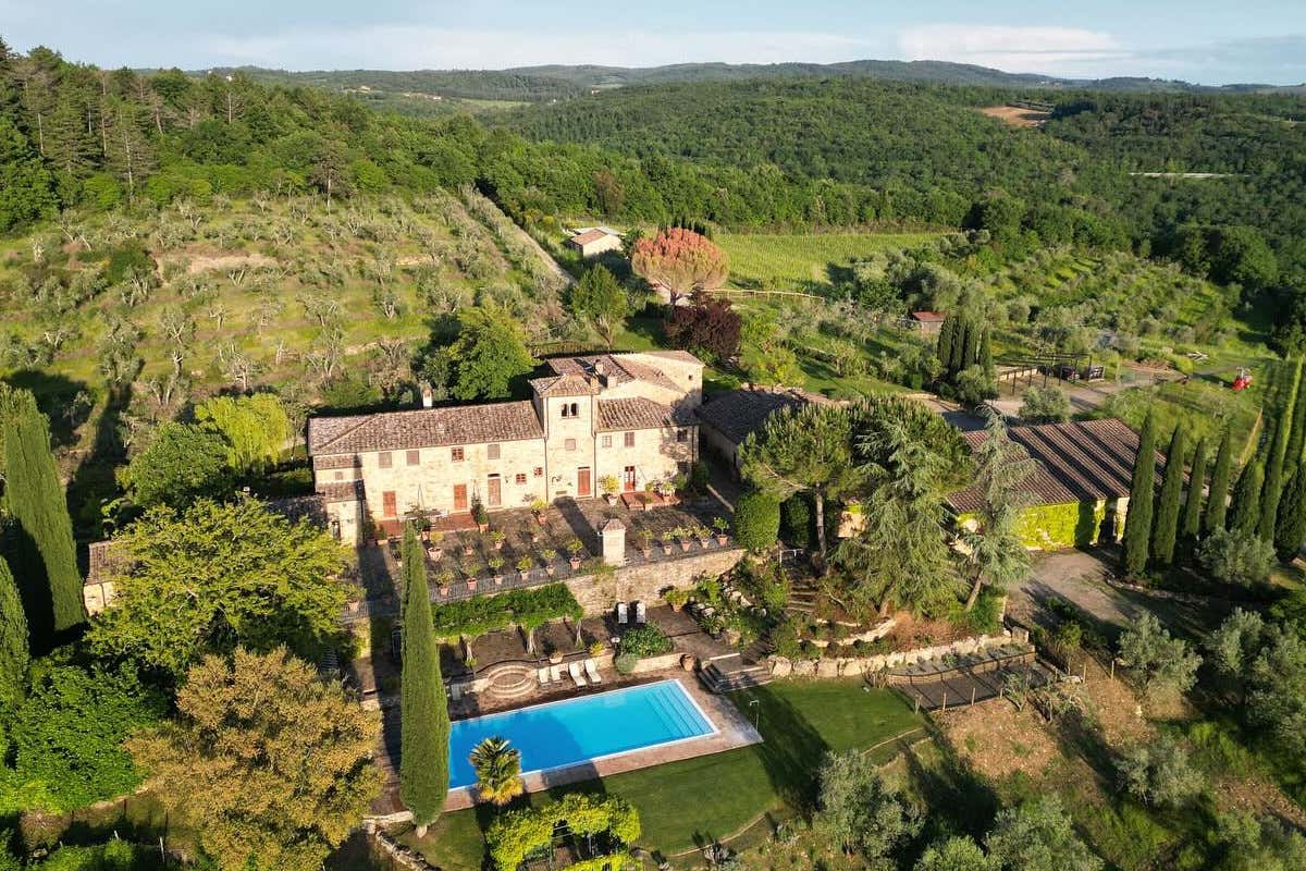 La Tenuta Cerbaia passa alla famiglia Lee: nuovo corso per il Brunello di Montalcino