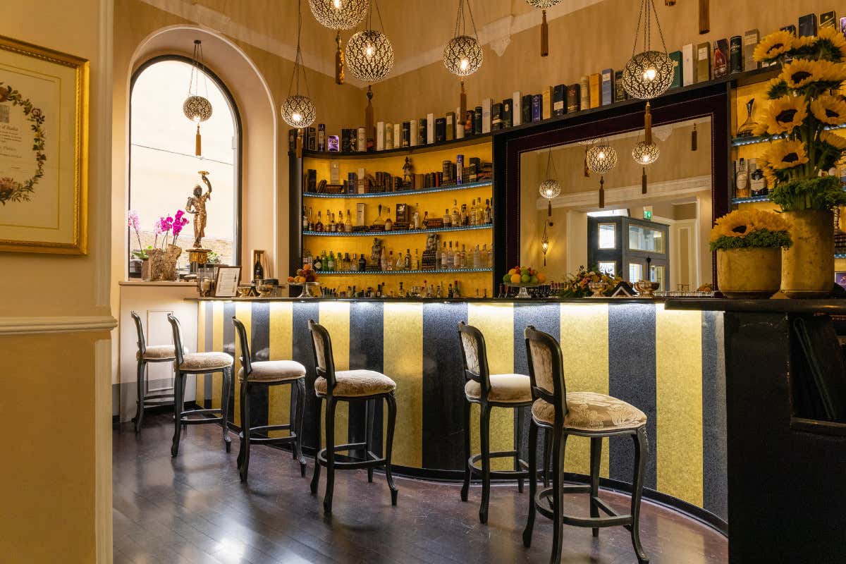 L’hotel nato dalla fusione di tre palazzi storici dove fare colazione con Garibaldi e Cavour L’hotel nato dalla fusione di tre palazzi storici dove fare colazione con Garibaldi e Cavour