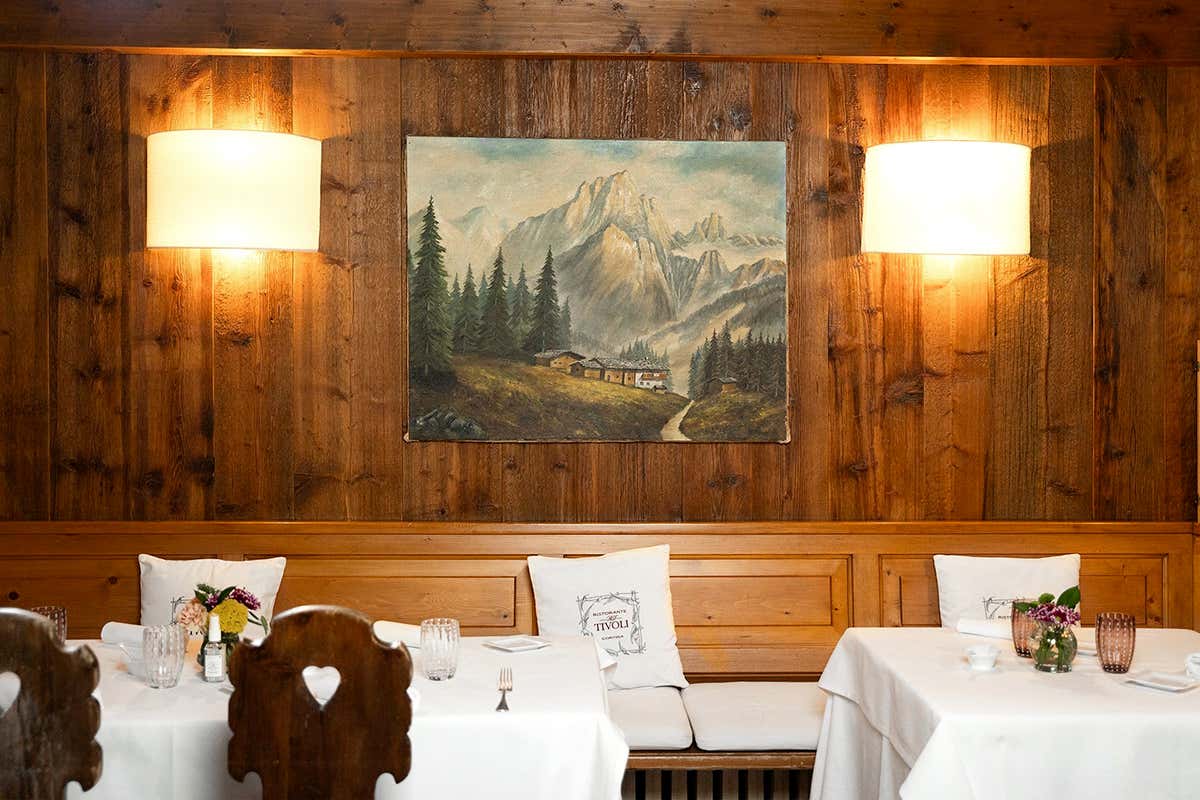 Un dettaglio della sala del ristorante Tivoli