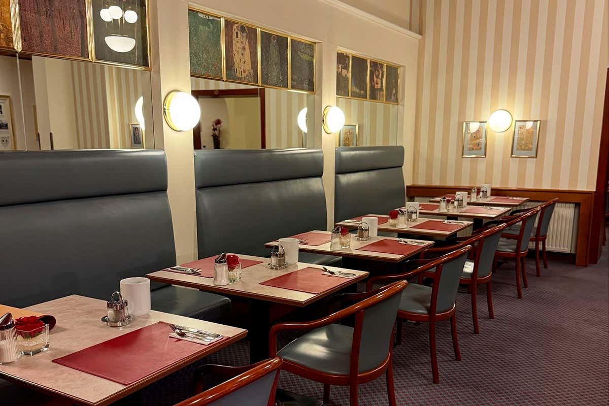 Dentro l’hotel dove nacque Max Steiner, padre delle colonne sonore di Hollywood Dentro l’hotel dove nacque Max Steiner, padre delle colonne sonore di Hollywood