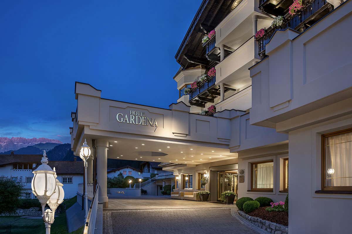 100 anni di ospitalità e tradizione: l'Hotel Gardena di Ortisei celebra un importante traguardo