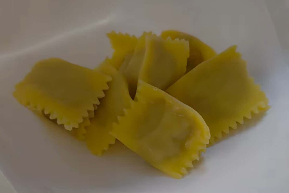 [Tea Tour] nelle Langhe dove un tè di 20 anni accompagna i plin al ragù napoletano