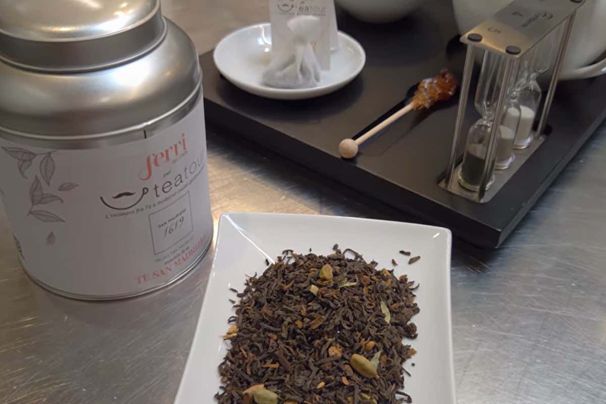 [Tea Tour] nelle Langhe dove un tè di 20 anni accompagna i plin al ragù napoletano