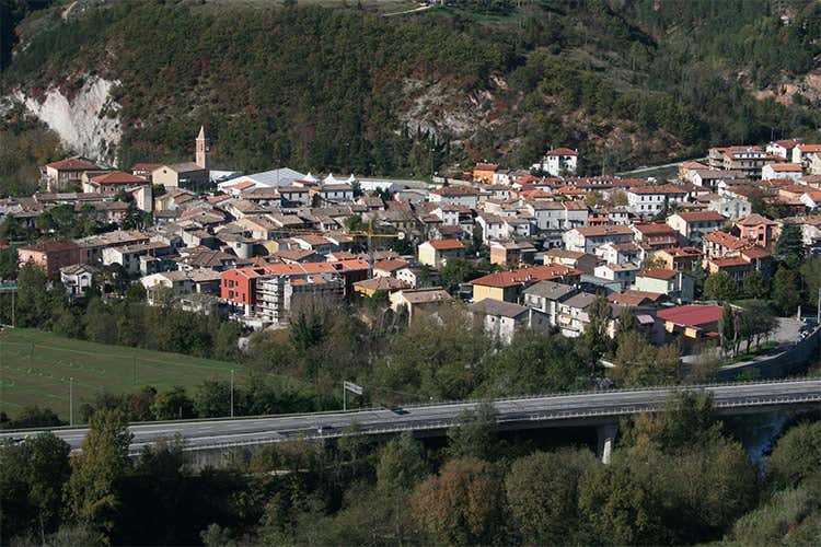 Panorama su Acqualagna - Viaggio tra i borghi d&rsquo;Italia Acqualagna, capitale del tartufo