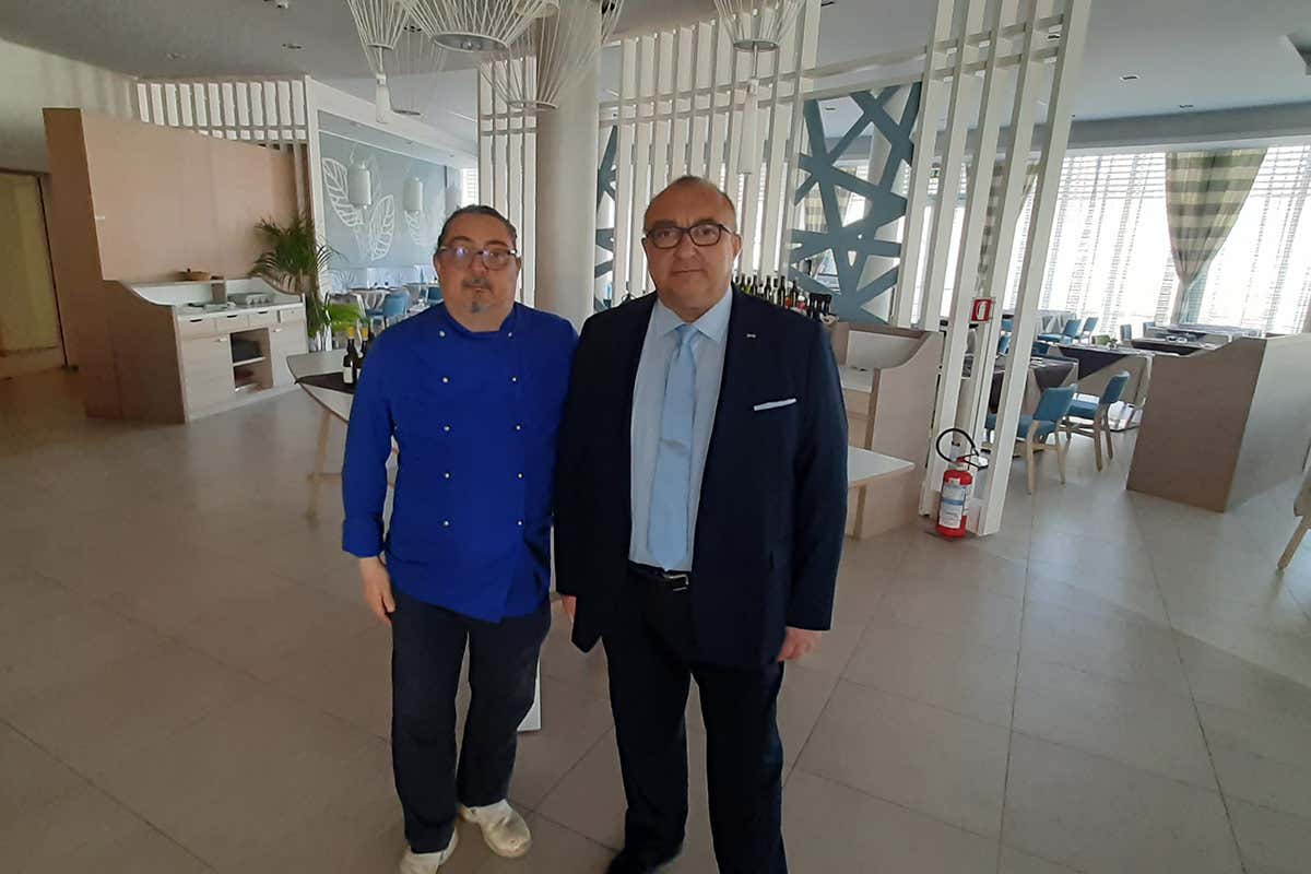 Luca Sereni e Nicola Antonacci Albarella, vacanze slow nell’isola green alla Foce del Po