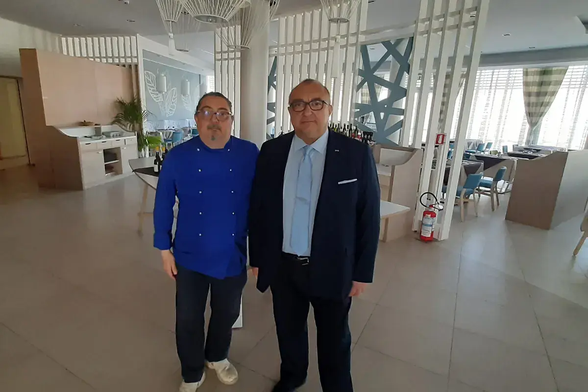 Luca Sereni e Nicola Antonacci Albarella, vacanze slow nell’isola green alla Foce del Po