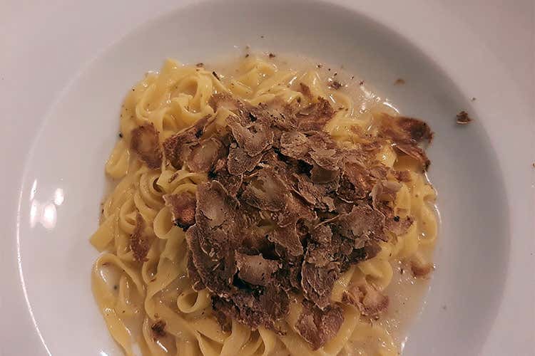 Cucina a base di tartufo - Viaggio tra i borghi d&rsquo;Italia Acqualagna, capitale del tartufo