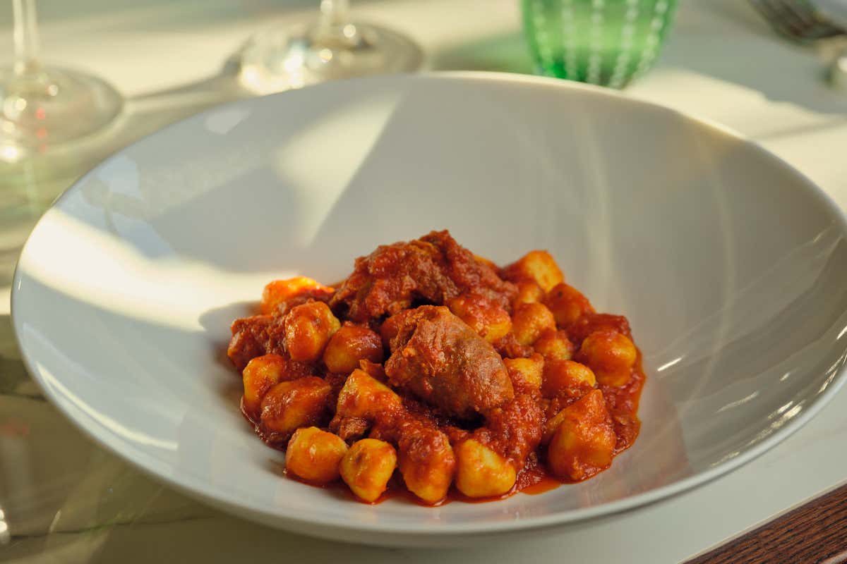 Dove nacque la madre di Alberto Sordi ora c’è una locanda gourmet in una torre