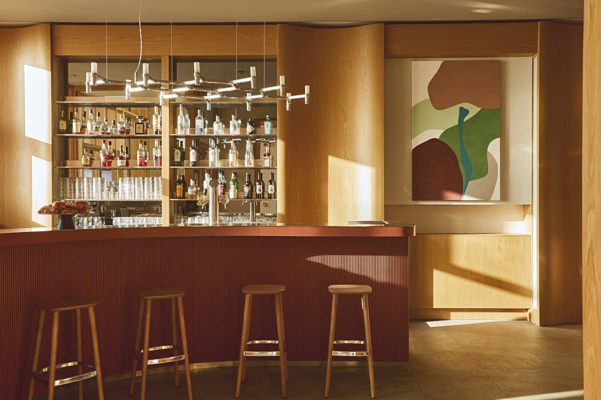 A Colere, in Val di Scalve, apre l’hotel raggiungibile in cabinovia anche di sera