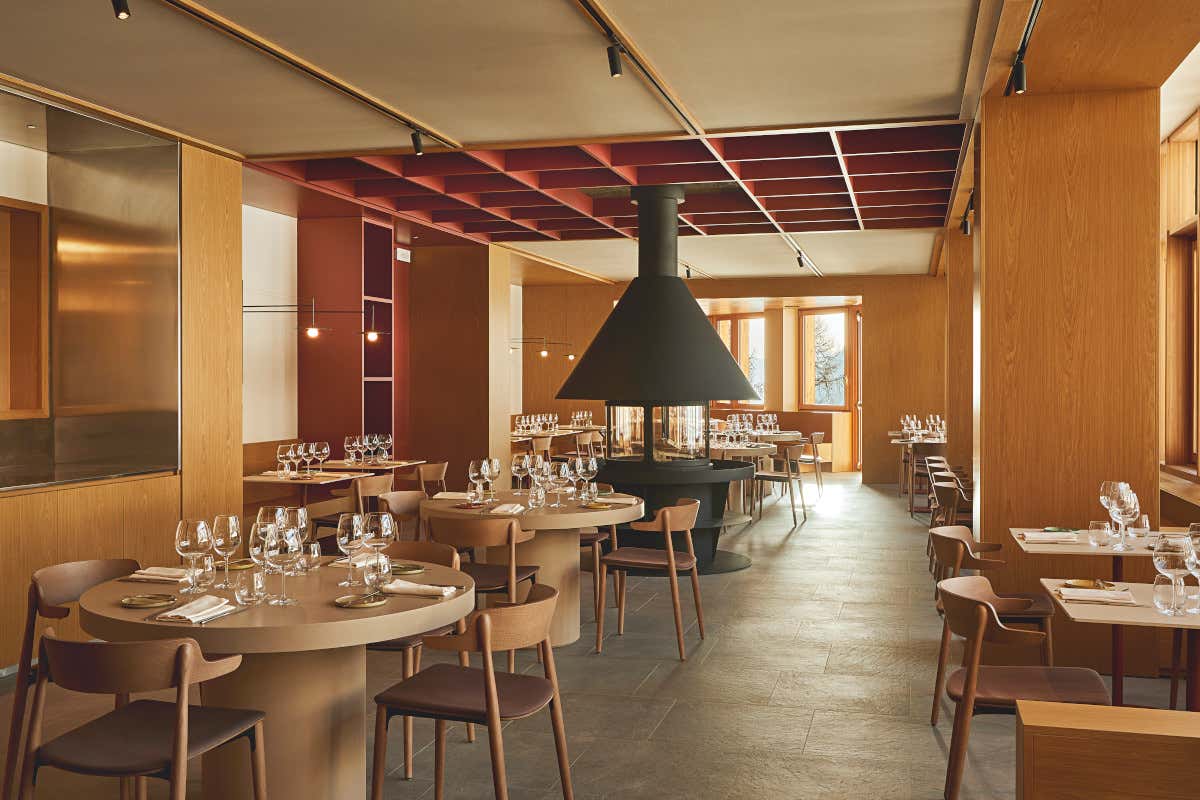 A Colere, in Val di Scalve, apre l’hotel raggiungibile in cabinovia anche di sera