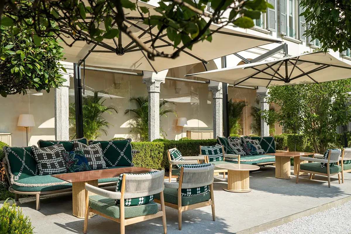 Al via la stagione del bellissimo giardino Al Four Seasons Hotel Milano protagonista il pesce crudo
