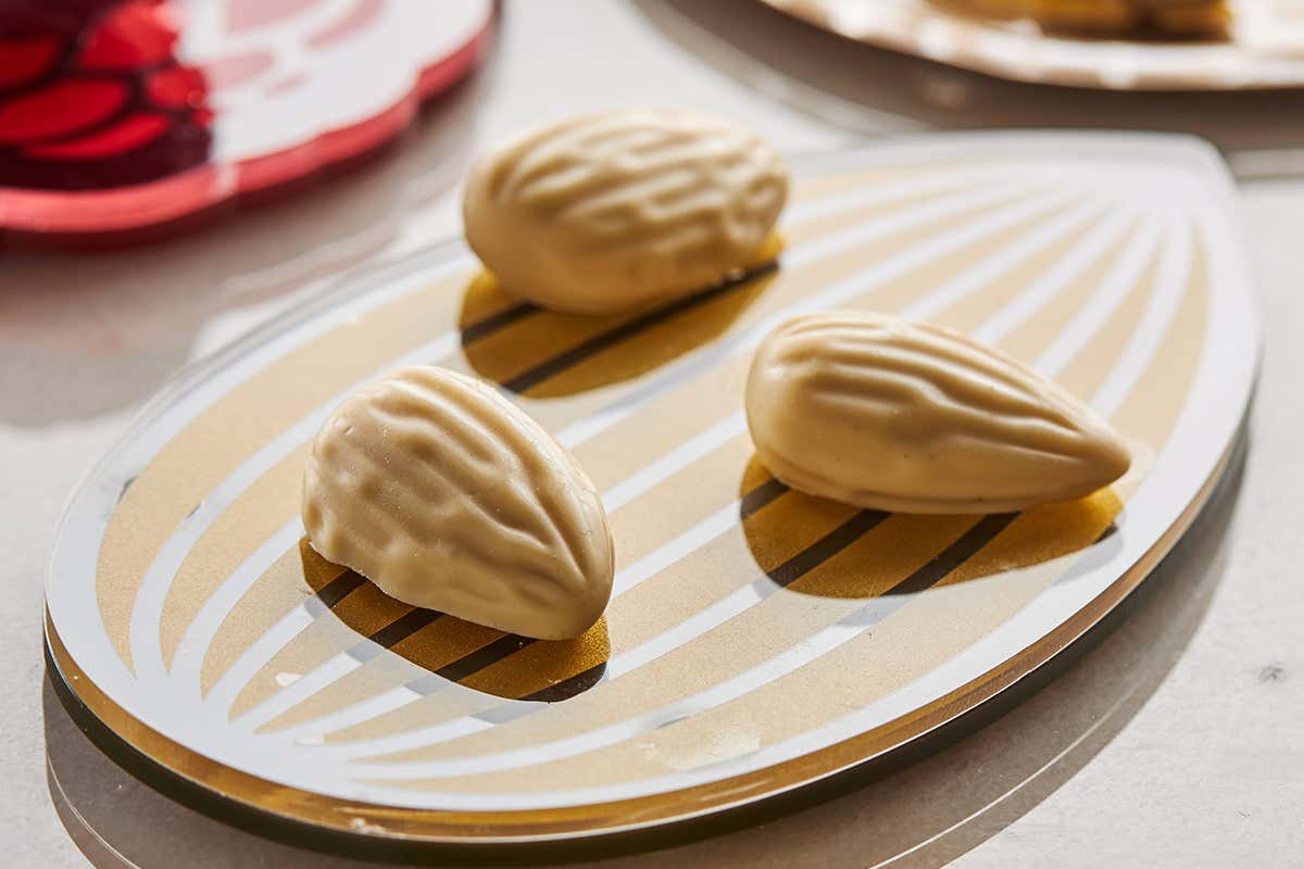 Mandorle della collezione Falsi d'autore W Hotels debutta a Roma: la cucina firmata da Ciccio Sultano e Fabrizio Fiorani