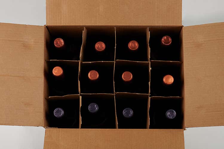 Le frodi rischiano di dare il colpo di grazia alle esportazioni di bottiglie di vino italiano in Cina - Falsi vini toscani in Cina Perquisizioni e tre indagati Le frodi rischiano di dare il colpo di grazia alle esportazioni di bottiglie di vino italiano in Cina - Falsi vini toscani in Cina Perquisizioni e tre indagati