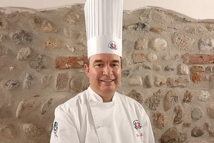 Gilberto Farina Delivery per le cerimonie e bottega La risposta del La Piana al Covid
