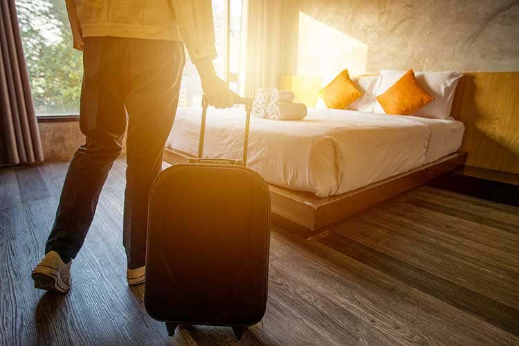 Gli alberghi lavorano anche per senso di responsabilità, per coloro che hanno bisogno di accoglienza - Federalberghi: Basta fake news Hotel aperti, accoglienza garantita