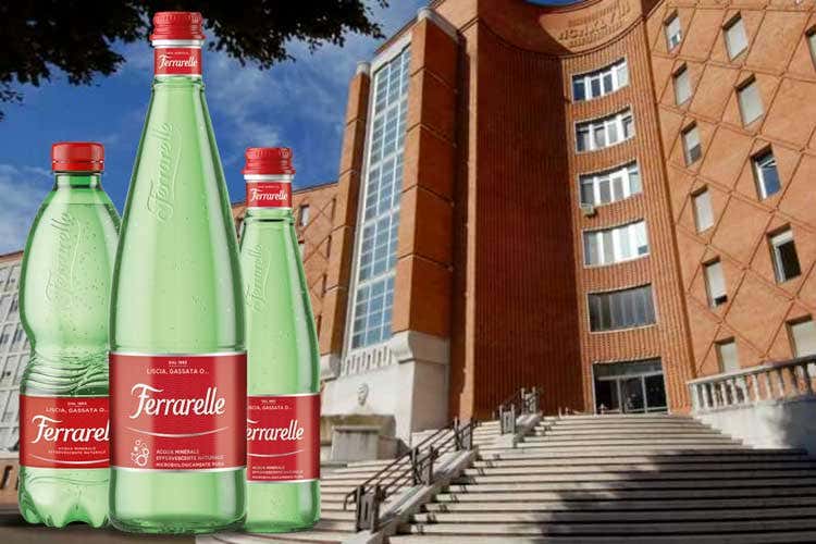 Acqua Ferrarelle e l'ingresso degli Spedali Civili di Brescia - Anche Ferrarelle aiuta gli ospedali 200mila euro tra Brescia e Napoli