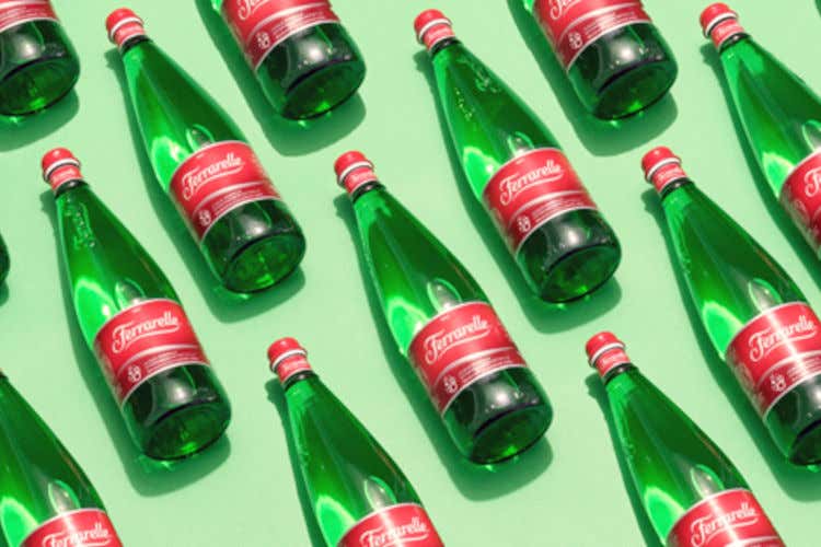 Un'immagine di Ferrarelle tratta dal profilo Facebook dell'azienda Accordo tra Ferrarelle e Sanidrink. Insieme per le nuove frontiere del packaging alimentare