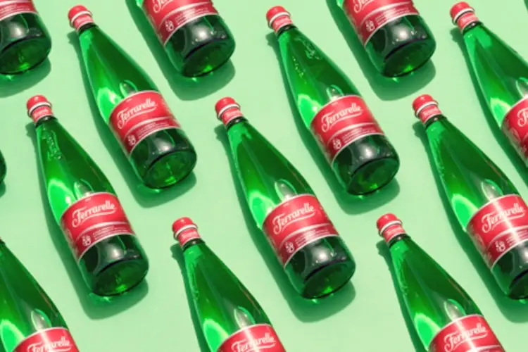 Un'immagine di Ferrarelle tratta dal profilo Facebook dell'azienda Accordo tra Ferrarelle e Sanidrink. Insieme per le nuove frontiere del packaging alimentare