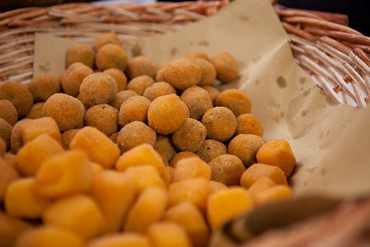 Oliva ascolana protagonista dal 9 al 19 agosto (Festa del Covo ed Ascoliva FestivalAd agosto Marche golose)