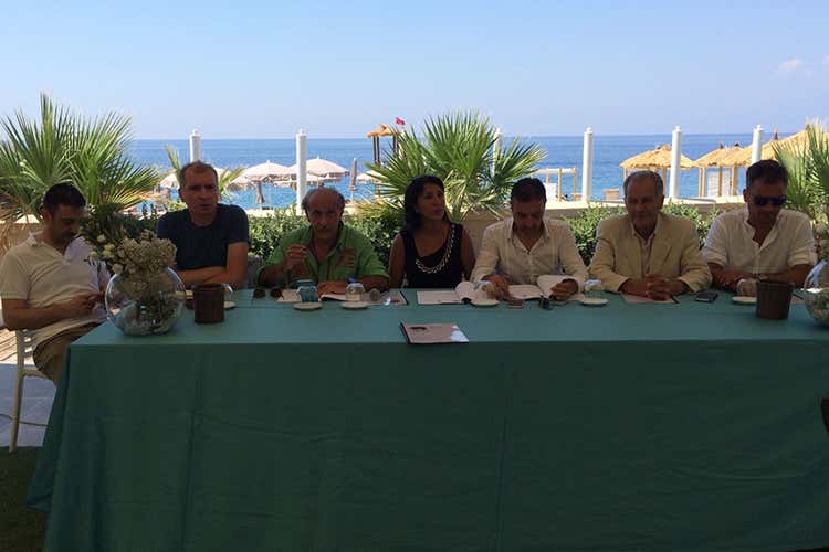 Palizzi Film Festival alla terza edizione Corinne Cléry e Pippo Franco in Calabria Palizzi Film Festival alla terza edizione Corinne Cléry e Pippo Franco in Calabria