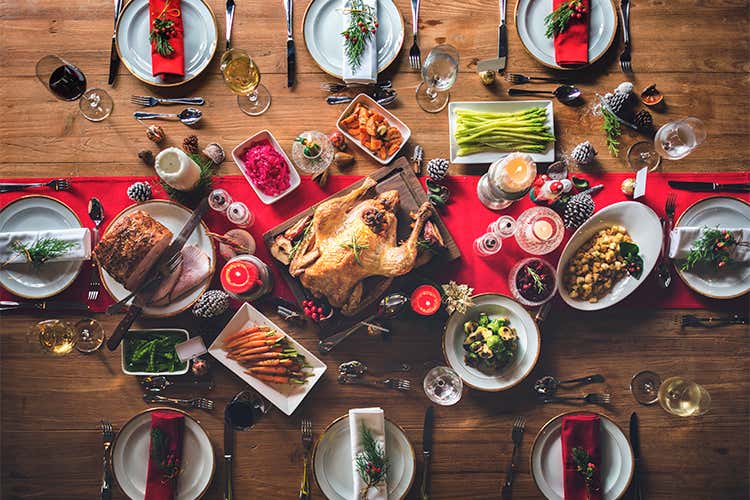 Festività, 300 euro di spesa a famiglia Alto il rischio di spreco alimentare Festività, 300 euro di spesa a famiglia Alto il rischio di spreco alimentare