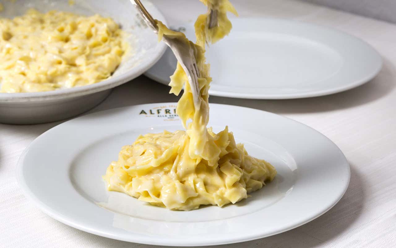 Fettuccine Alfredo impiattate Fettuccine