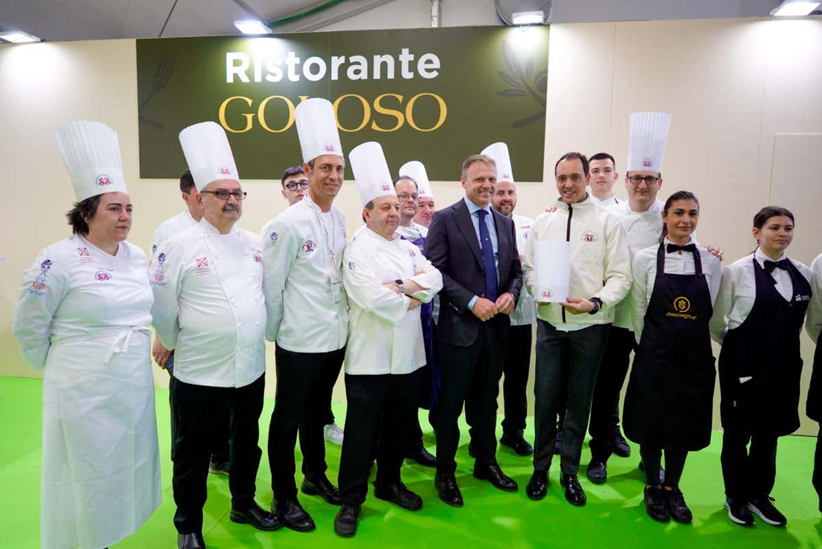 L’Unesco premia la Cucina italiana: sul podio tutta la filiera (e la politica) L’Unesco premia la Cucina italiana: sul podio tutta la filiera (e la politica)