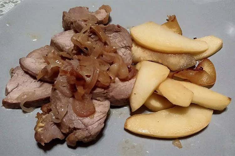 Filetto di maiale con mele e grappa