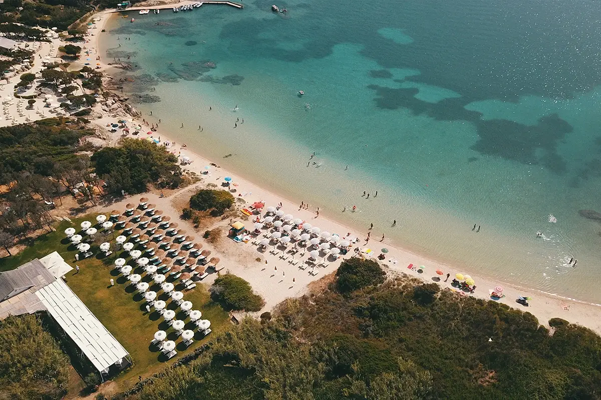Finger&rsquo;s raddoppia in Costa Smeralda In Costa Smeralda lo stabilimento balneare firmato Finger's per sushi sulla spiaggia