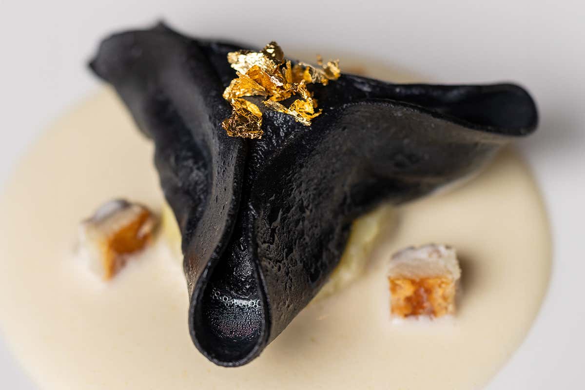 Cappello del Doge con trevisana e fonduta di Fontina DOP: la ricetta di Daniel Canzian