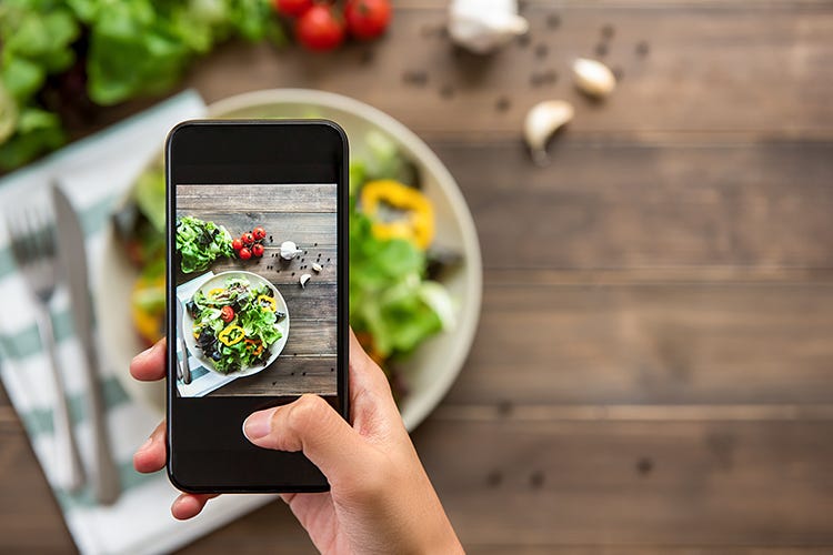 I follower del food sono invece 8,2 milioni - Food influencer re di Instagram Oltre 17,7 milioni di interazioni