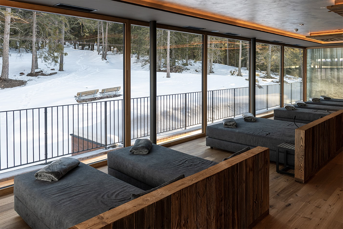 Relax nella Forest Sauna Inverno allo Josef Mountain Resort dove chi pensa solo allo sci vive solo a metà!