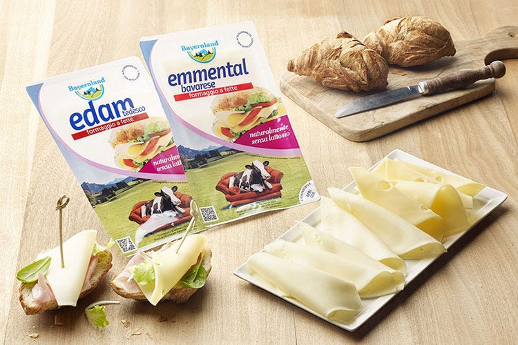 I due formaggi funzionali per diversi tipi di utilizzi (Formaggi senza lattosio Bayernland Edam e Emmental già affettati)