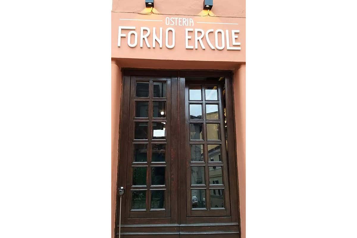 Forno Ercole Tappa gastronomica a Jesi: ecco cosa e dove mangiare Forno Ercole Tappa gastronomica a Jesi: ecco cosa e dove mangiare