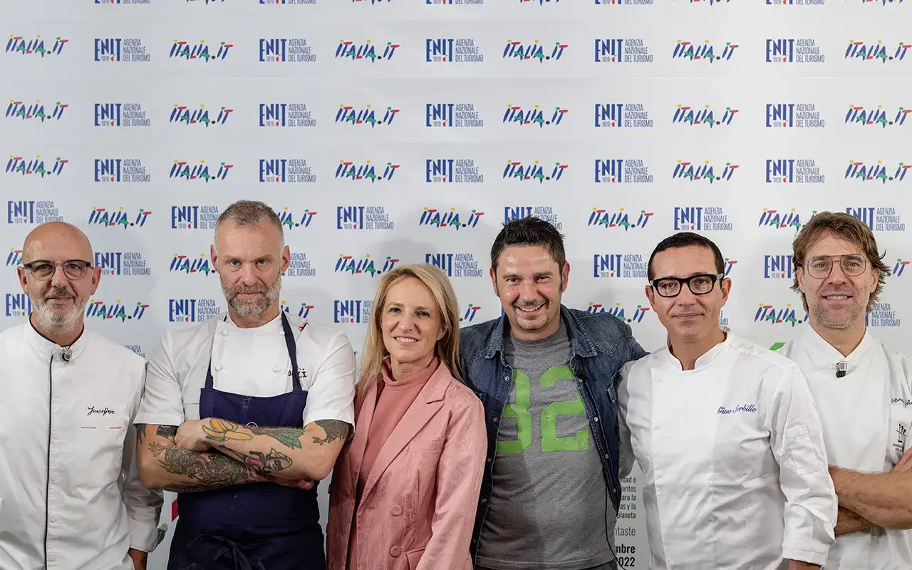 Da sinistra: Franco Pepe, Gabriele Bonci, Roberta Garibardi, Nicola Prudente (Tinto), Gino Sorbillo e Renato Bosco La pizza &egrave; protagonista della Settimana della cucina italiana nel Mondo