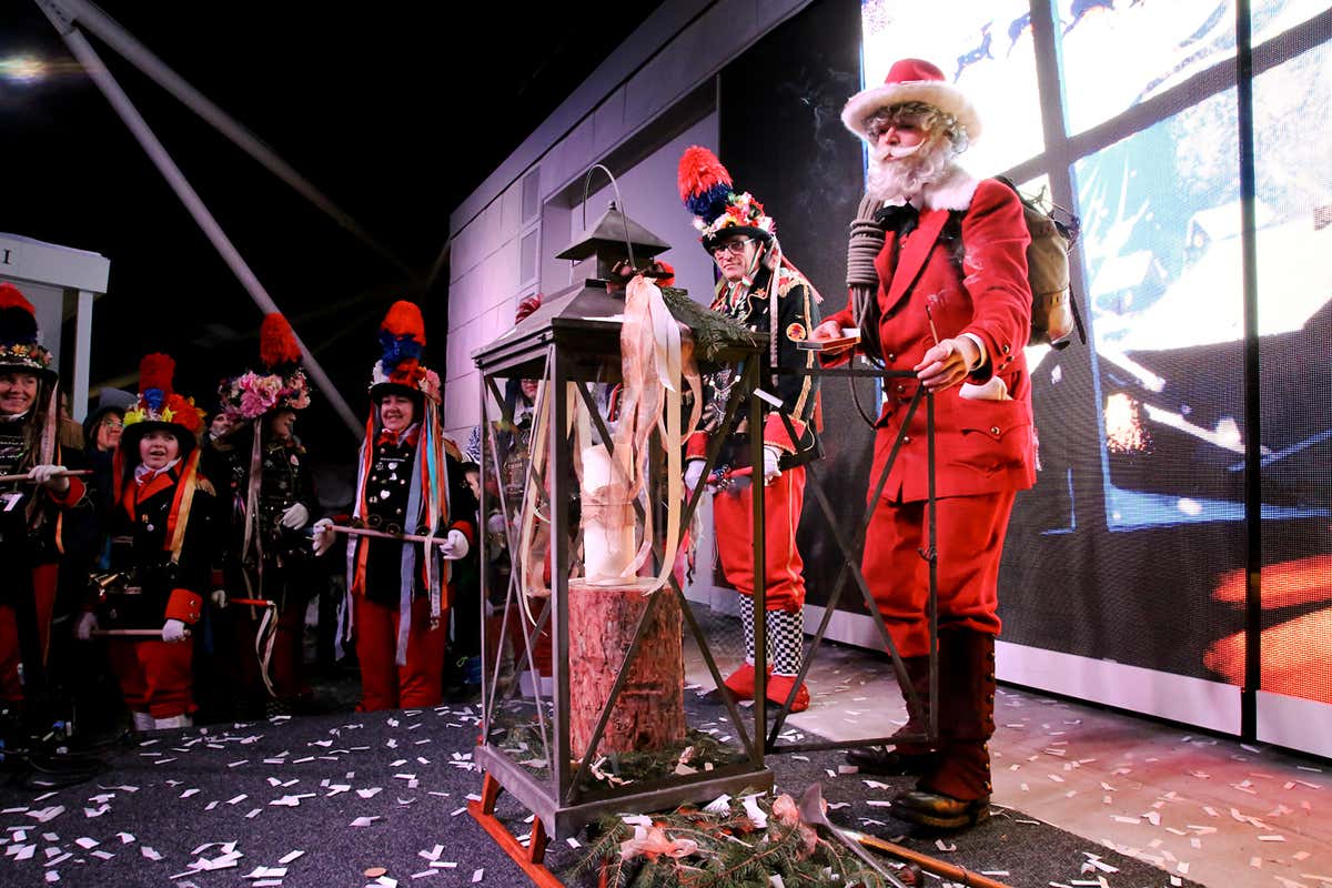Tanto divertimento e spettacoli per i pi&ugrave; piccoli. Foto Lanzeni Inverno a misura di bambini a Courmayeur