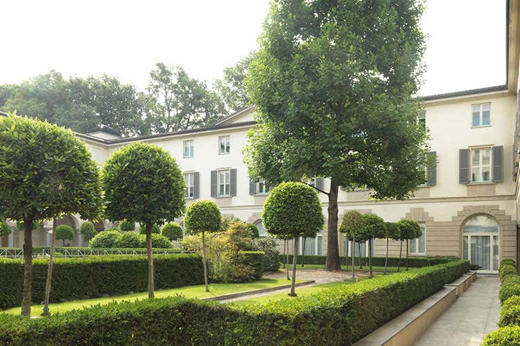 Ristrutturazione tra interni ed esterni al via da gennaio 2021 - Ristrutturazione totale nel 2021 per il Four Seasons di Milano Ristrutturazione tra interni ed esterni al via da gennaio 2021 - Ristrutturazione totale nel 2021 per il Four Seasons di Milano