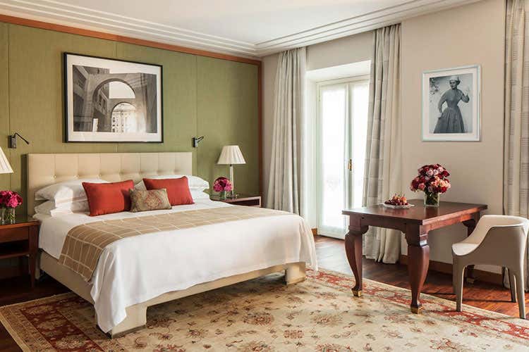 Alle stanze e alle suite penserà l'architetto Patricia Urquiola - Ristrutturazione totale nel 2021 per il Four Seasons di Milano Alle stanze e alle suite penserà l'architetto Patricia Urquiola - Ristrutturazione totale nel 2021 per il Four Seasons di Milano