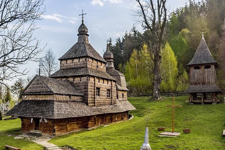 Fra storia e sacralità Un tour fra le chiese in legno dell'Ucraina