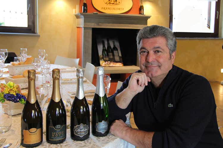 Loris Biatta (Franciacorta Le Marchesine e salmone Abbinamento in tavola da non perdere) Loris Biatta (Franciacorta Le Marchesine e salmone Abbinamento in tavola da non perdere)