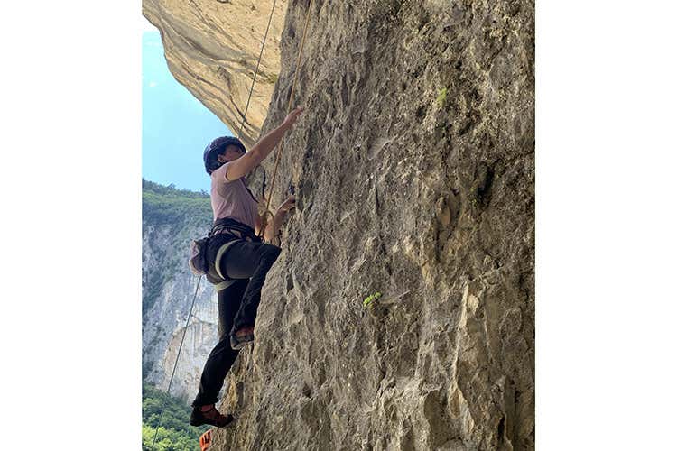 Nella Fracassi Experience, l'arrampicata - Le vacanze nelle Marche sono active & wild
