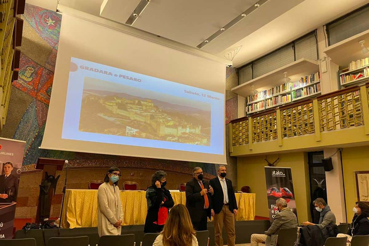 L'annuncio dell'accordo al Museo Lercaro di Bologna Partnership tra Petroniana Viaggi e Turismo e Frigerio Viaggi Network L'annuncio dell'accordo al Museo Lercaro di Bologna Partnership tra Petroniana Viaggi e Turismo e Frigerio Viaggi Network