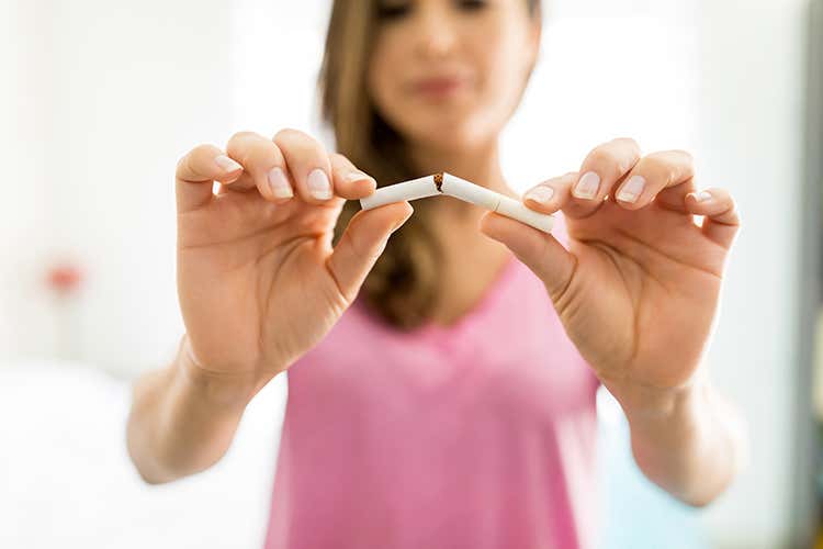 In Italia sono 11,6 milioni i fumatori, più di un italiano su cinque (Fumo, pochi riescono a smettere Le e-cig non sono la risposta) In Italia sono 11,6 milioni i fumatori, più di un italiano su cinque (Fumo, pochi riescono a smettere Le e-cig non sono la risposta)