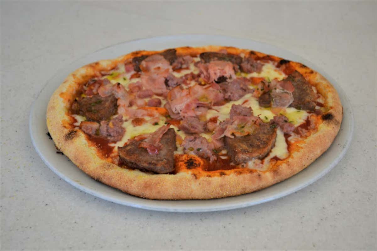 A Torino due “Crazy Pizza”: il brand di Briatore contro un piccolo locale di quartiere A Torino due “Crazy Pizza”: il brand di Briatore contro un piccolo locale di quartiere