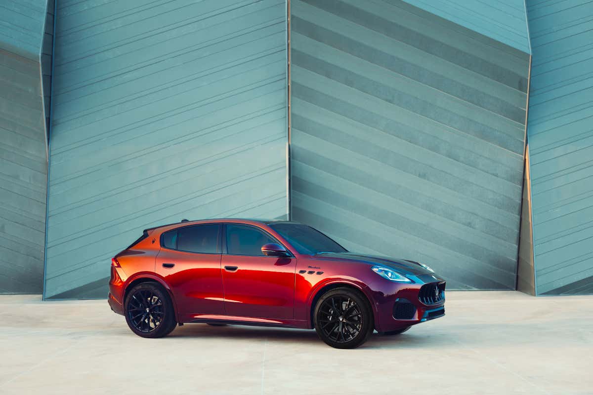 Maserati, arriva la Grecale in edizione limitata dedicata al vino “Il Bruciato”