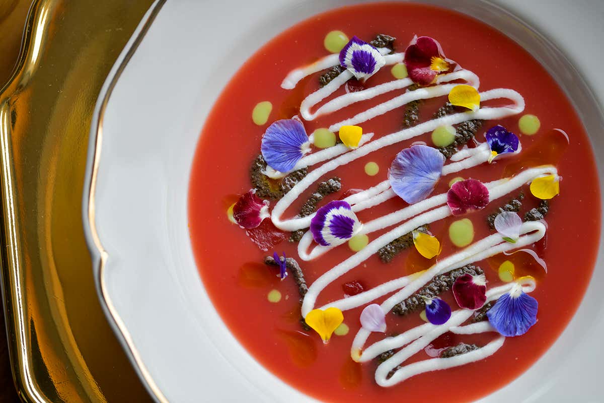 Gazpacho d'anguria, caprino e pepe sansho