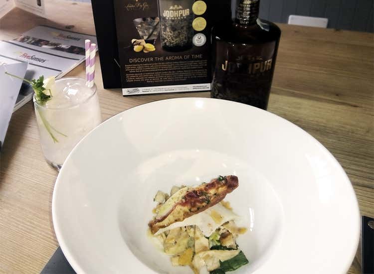 Gin Fizz Reserve abbinato a Soia Ceasar Gin Fizz Reserve abbinato a Soia Ceasar