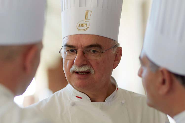 Gino Fabbri (Gino Fabbri ringrazia il sondaggio di IaT «Un riconoscimento per tutti») Gino Fabbri (Gino Fabbri ringrazia il sondaggio di IaT «Un riconoscimento per tutti»)