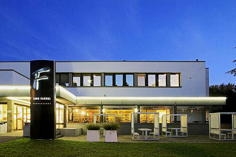 (Gino Fabbri come gli stellati Alta pasticceria, lontana dal centro)