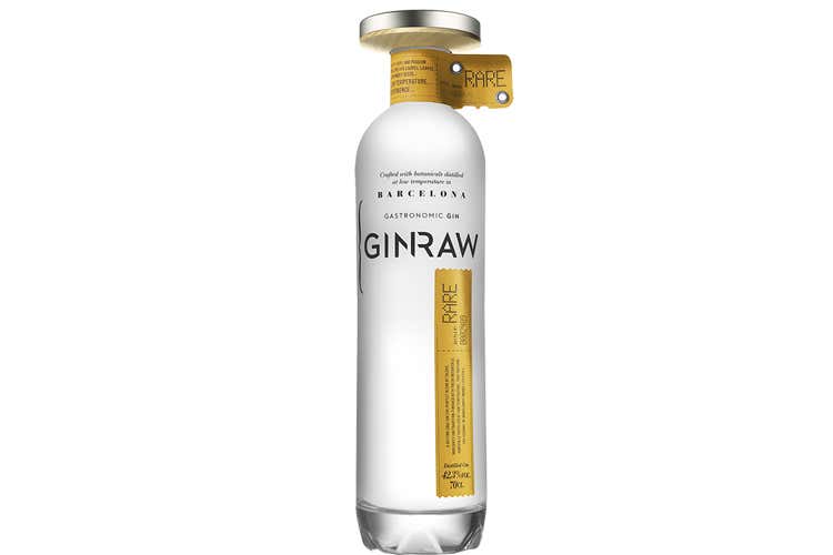 Ginraw, il distillato creato per Barcellona  Onestigroup lo inserisce nel suo portfolio